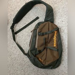 Patagonia one shoulder backpack